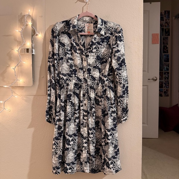 Anthropologie Dresses & Skirts - Anthropologie 34 of 52 Conversations Floral Long Sleeve Dress